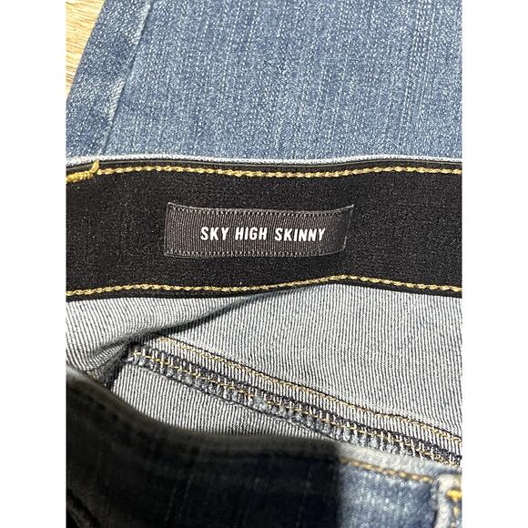 Torrid Sky High Skinny Jeans Women 14 Med Wash Distressed Button Fly Stretch EUC - Picture 5 of 13